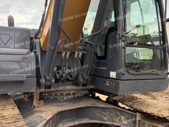 徐工XE200DA履帶式挖掘機