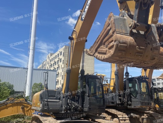 徐工XE380DK履帶式挖掘機