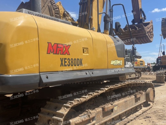 徐工XE380DK履帶式挖掘機