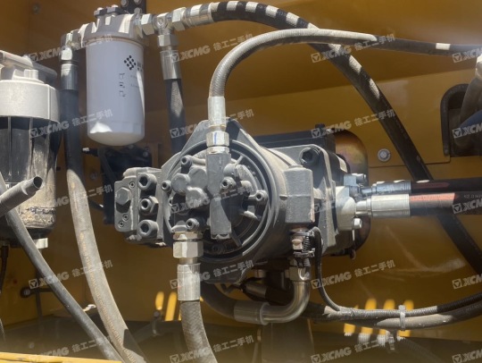 徐工XE380DK履帶式挖掘機