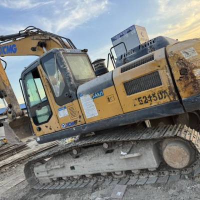 徐工XE215D履带式挖掘机