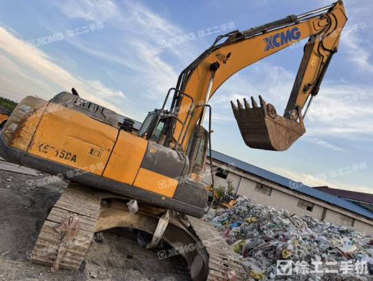 徐工XE215D履帶式挖掘機(jī)