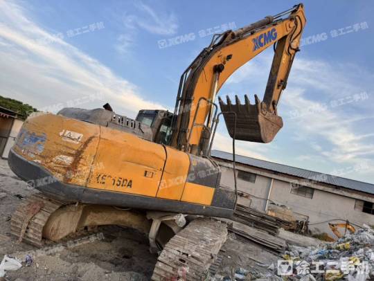 徐工XE215D履帶式挖掘機(jī)
