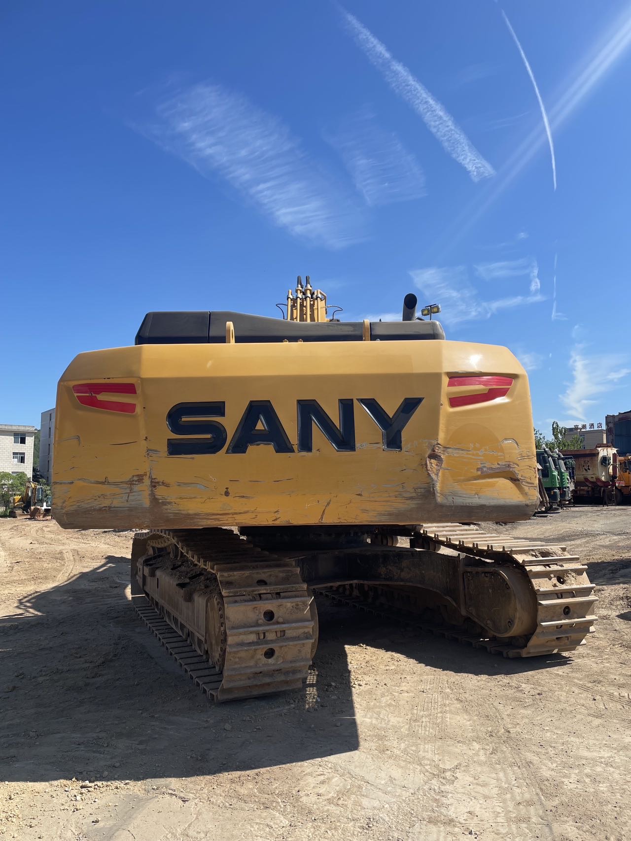 三一重工SY375H履帶式挖掘機(jī)