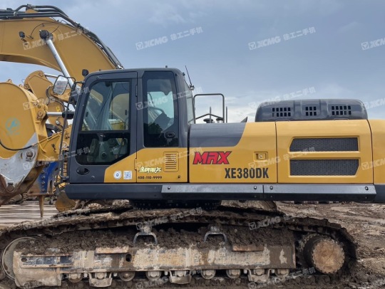 徐工XE380DK履帶式挖掘機