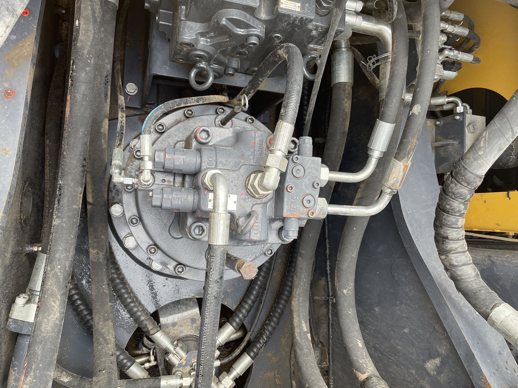 徐工XE380DK履帶式挖掘機
