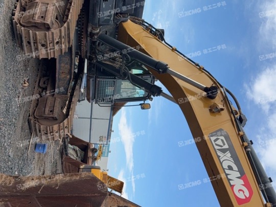 徐工XE490DK履帶式挖掘機