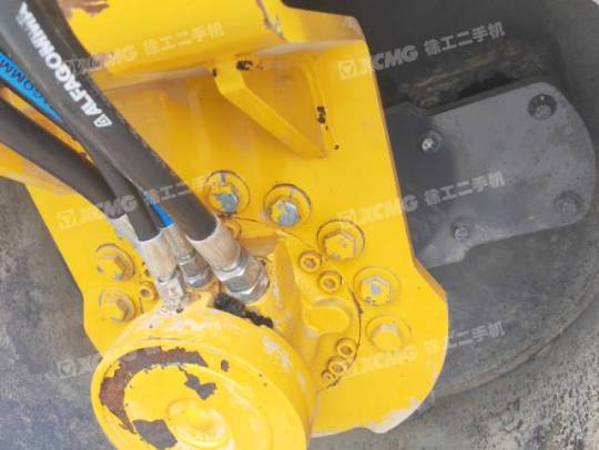 徐工XMR403VT雙鋼輪壓路機