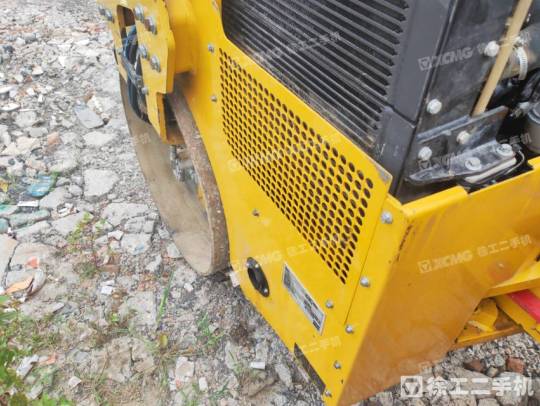 徐工XMR403VT雙鋼輪壓路機