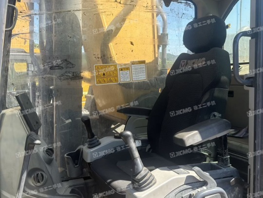 徐工XE500GK履帶式挖掘機