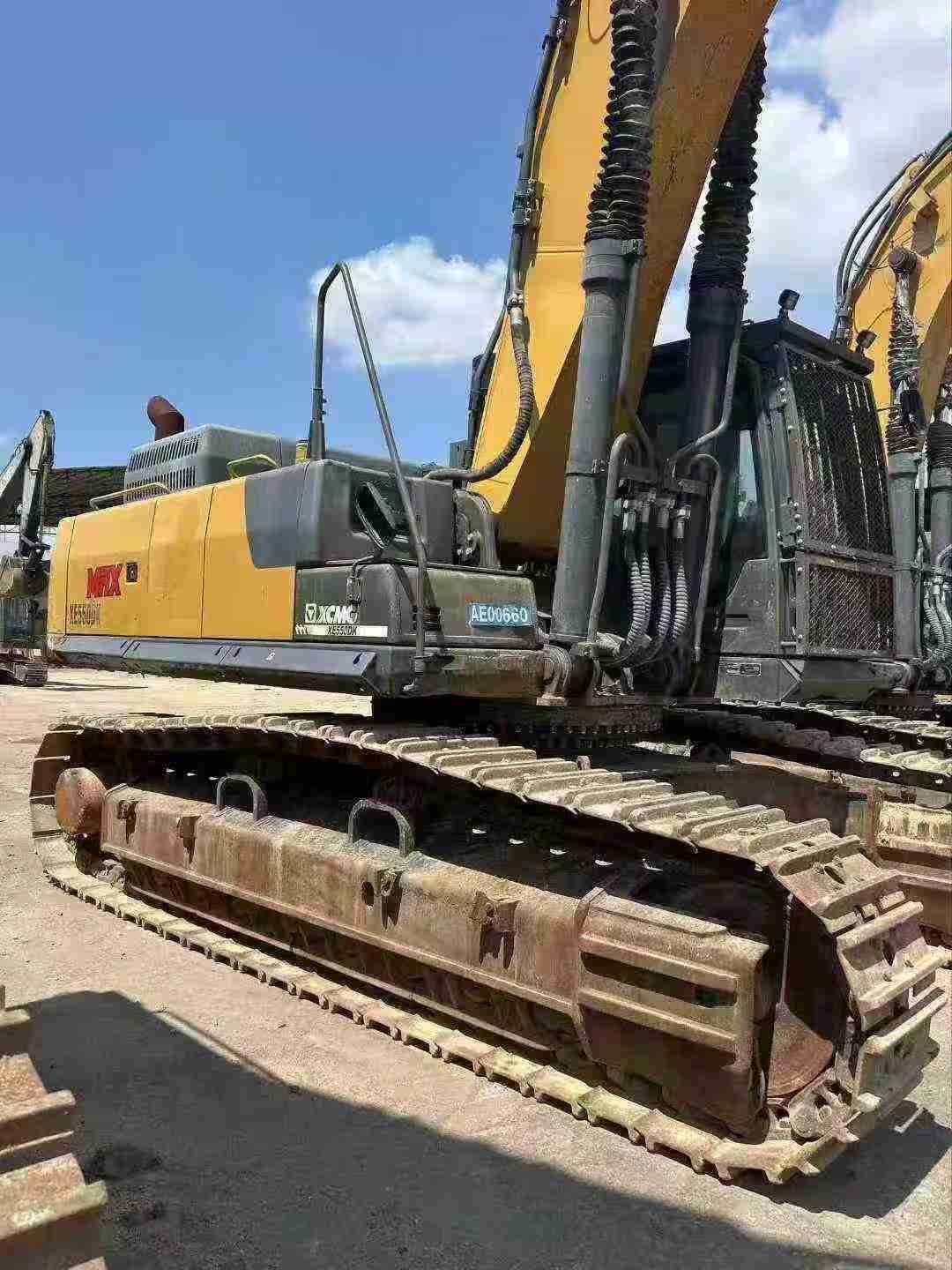 徐工XE550DK MAX履帶式挖掘機