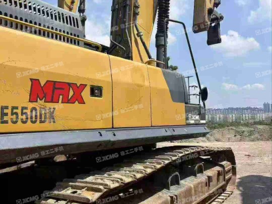徐工XE550DK MAX履帶式挖掘機