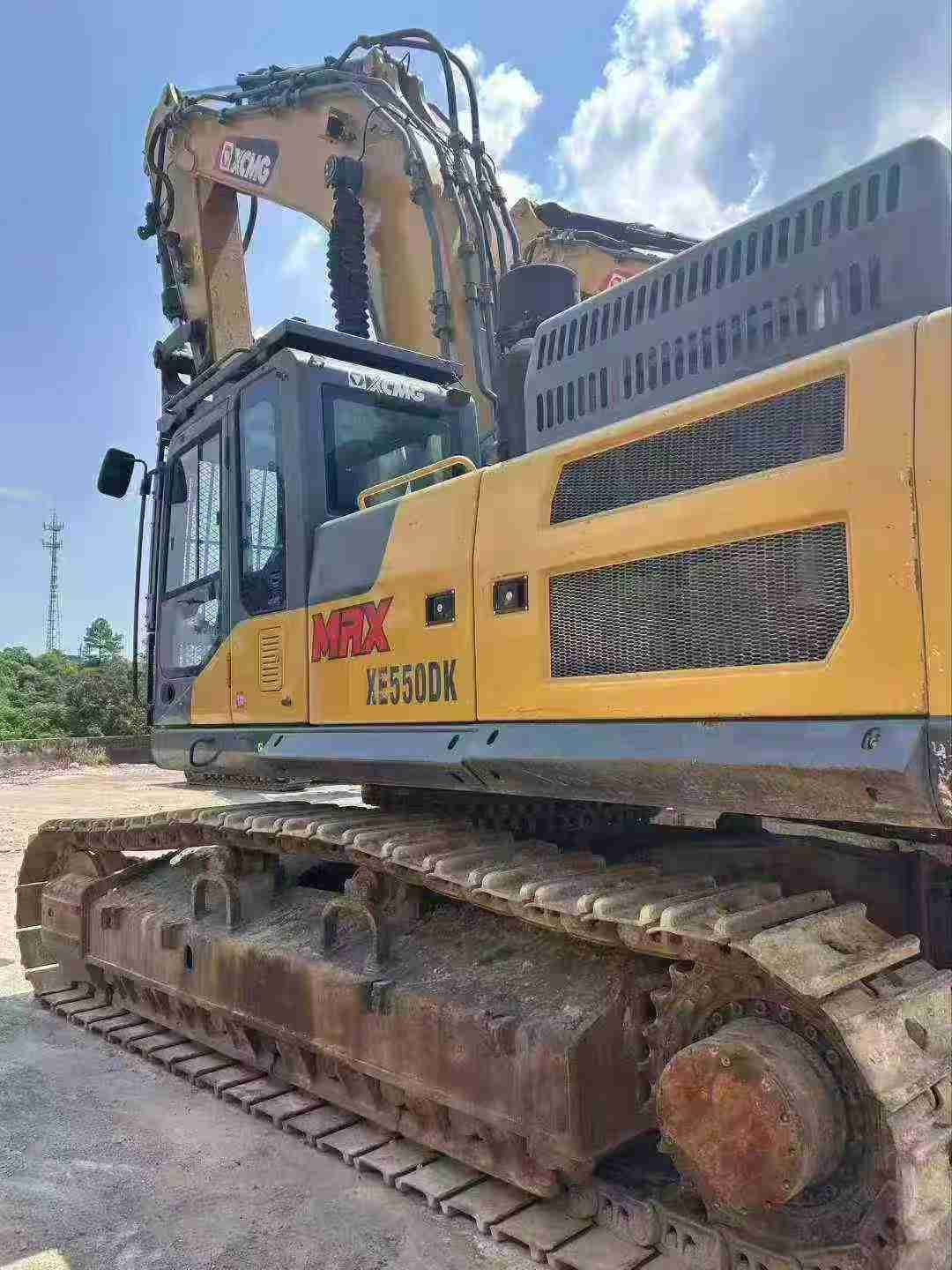 徐工XE550DK MAX履帶式挖掘機
