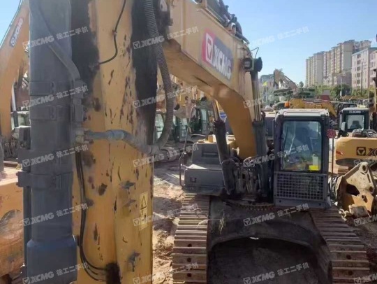 徐工XE490DK履帶式挖掘機(jī)