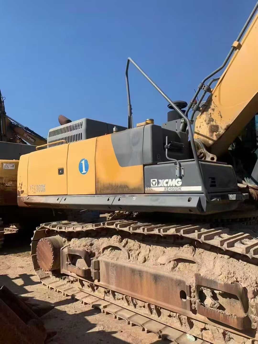 徐工XE490DK履帶式挖掘機