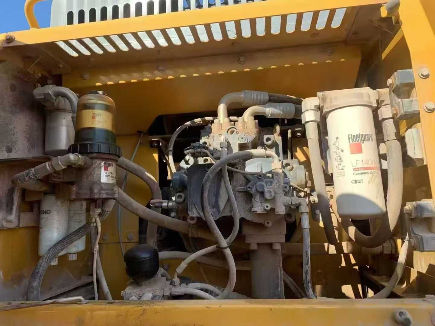 徐工XE490DK履帶式挖掘機