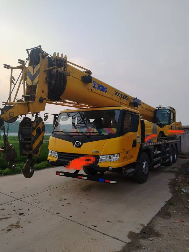 徐工XCT25L5汽車起重機