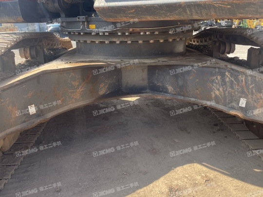 斗山DX380LC-9C履帶式挖掘機(jī)