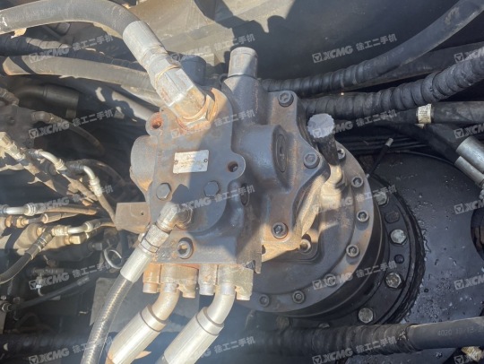 斗山DX380LC-9C履帶式挖掘機(jī)