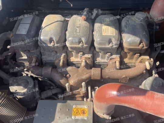 斗山DX380LC-9C履帶式挖掘機(jī)