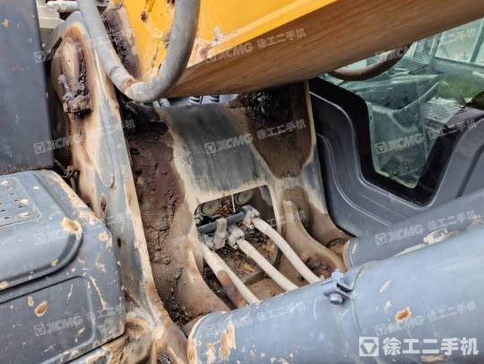 徐工XE370DK履帶式挖掘機