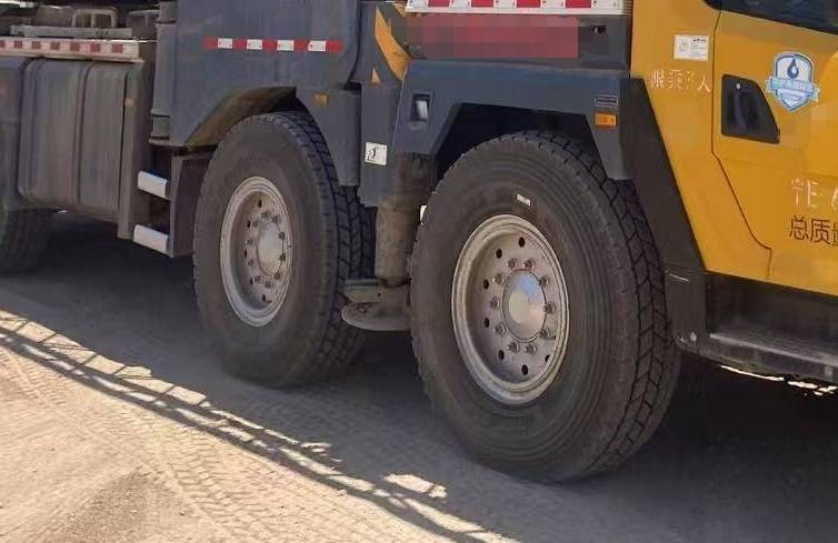 徐工XCT90汽車起重機