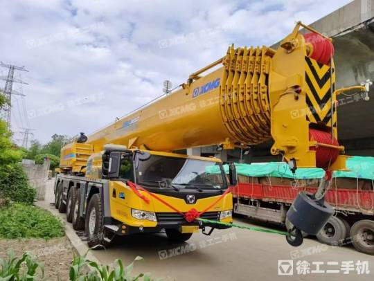 徐工XCA200L8全地面起重機