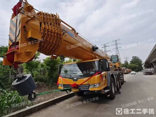 徐工XCA200L8全地面起重機