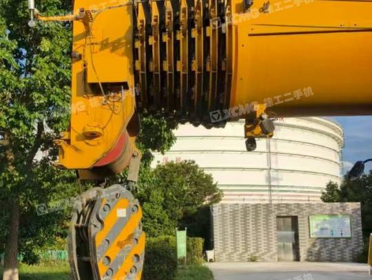 徐工XCA200L8全地面起重機