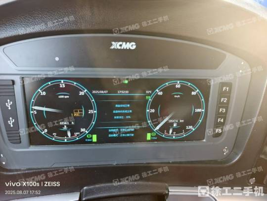 徐工XCA200L8全地面起重機