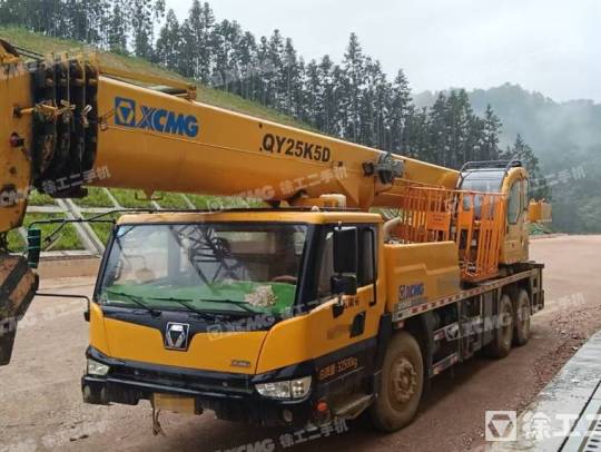 徐工QY25K5D汽車起重機