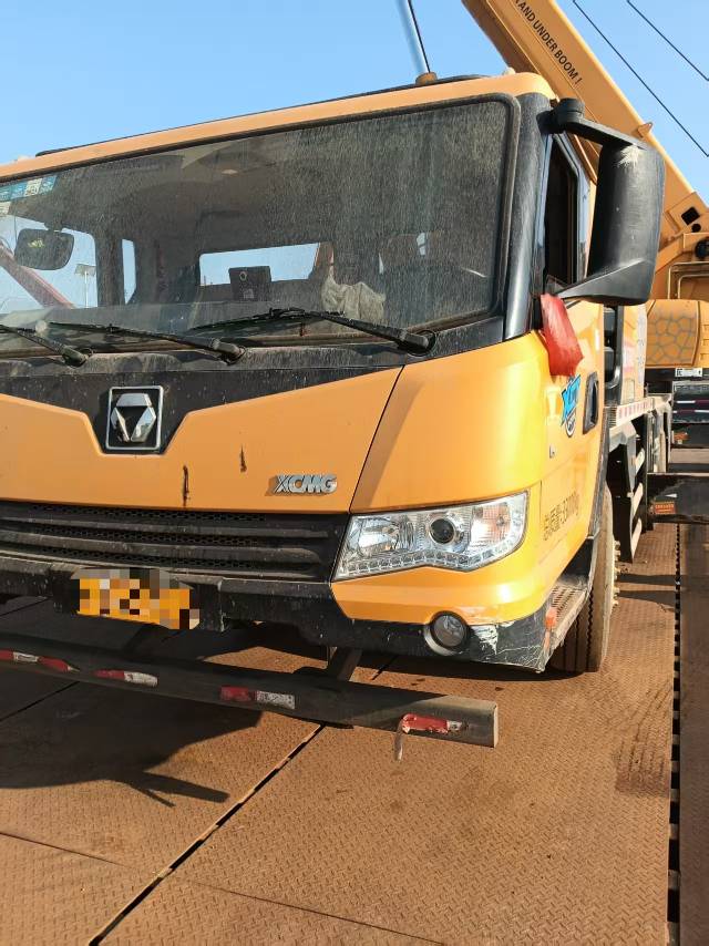 徐工XCT25L5汽車起重機