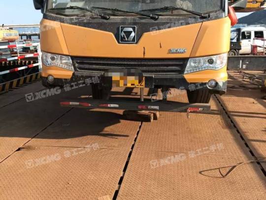 徐工XCT25L5汽車起重機