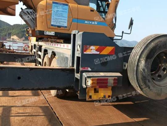 徐工XCT25L5汽車起重機