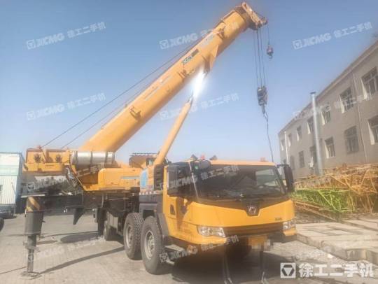 徐工XCT85(全橋轉向)汽車起重機