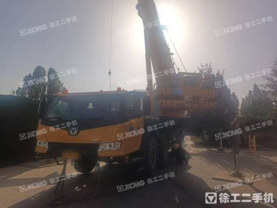 徐工XCT85(全橋轉向)汽車起重機