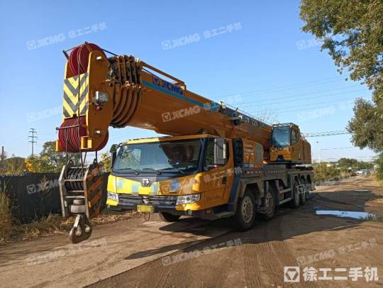 徐工XCT100汽車起重機