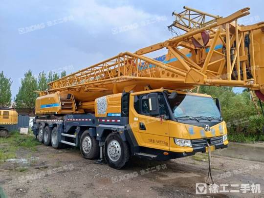 徐工XCT100汽車起重機