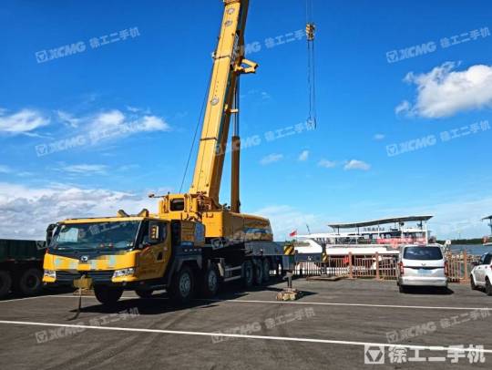 徐工XCT100汽車起重機