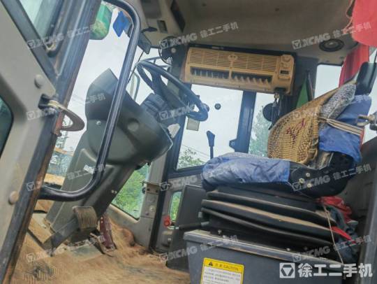 徐工XS223JE單鋼輪壓路機