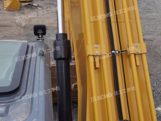 徐工XE245GH履帶式挖掘機