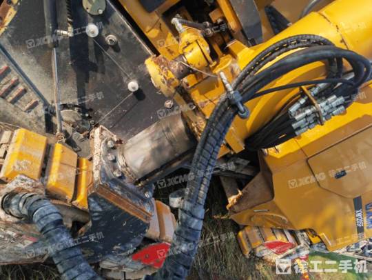 徐工XM1205F銑刨機