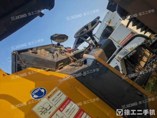 徐工XM1205F銑刨機