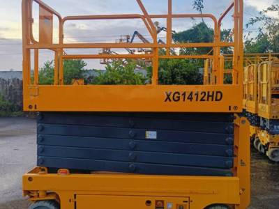徐工XG1412HD剪叉式高空作業(yè)平臺(tái)