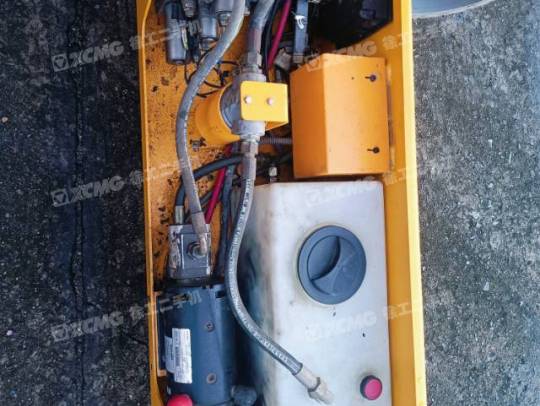 徐工XG1412HD剪叉式高空作業(yè)平臺