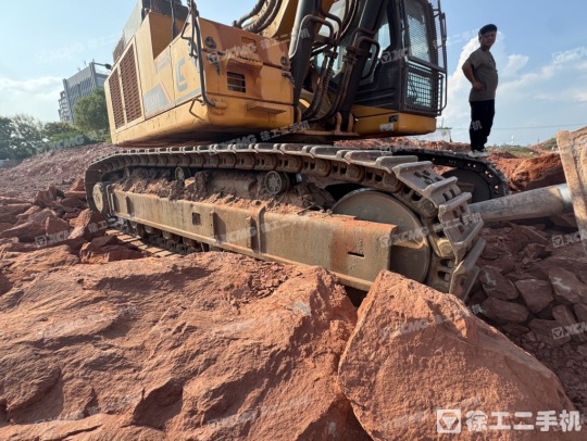 柳工CLG970E履帶式挖掘機