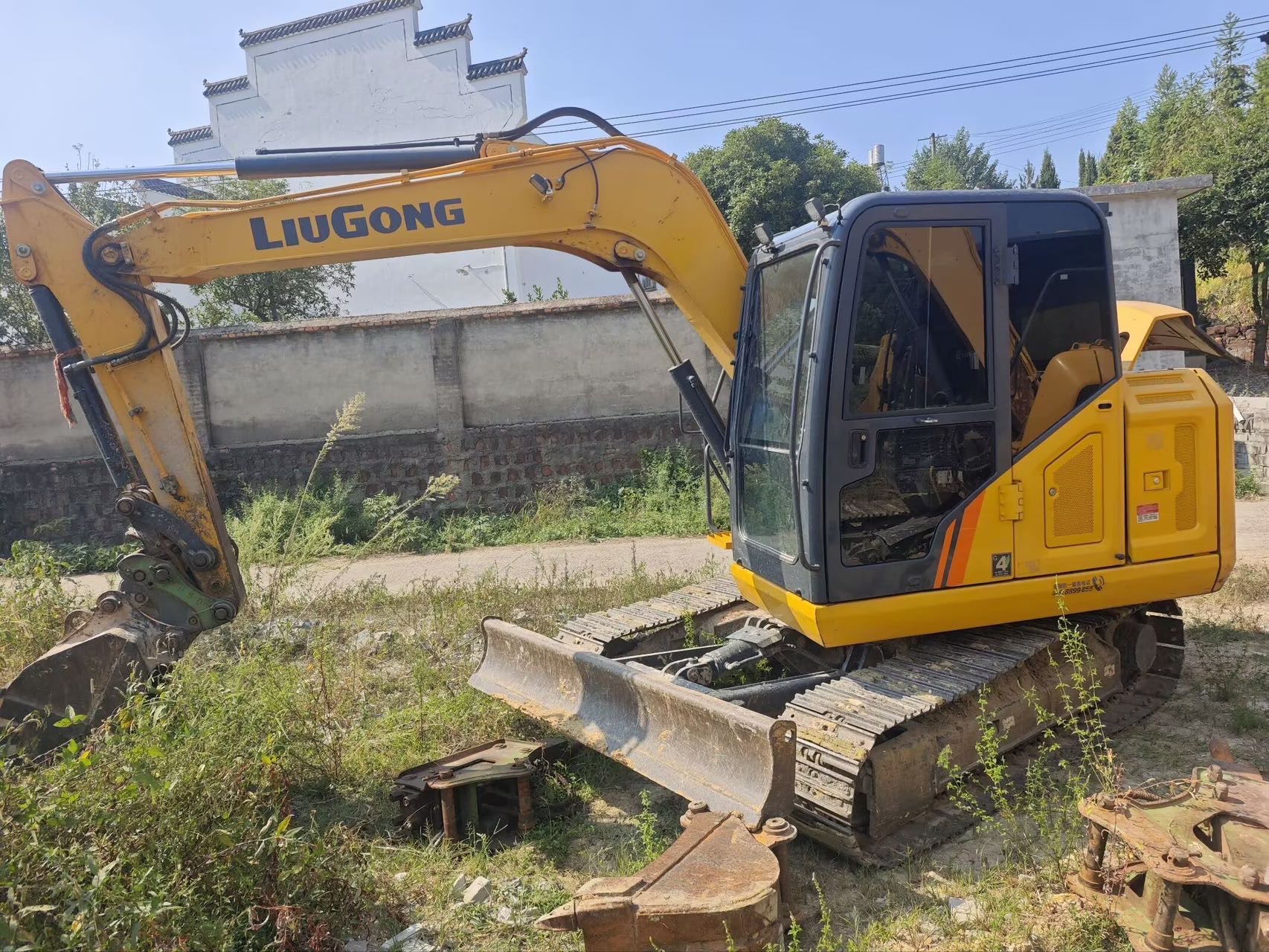 柳工CLG9075E履帶式挖掘機