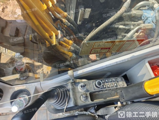 柳工CLG9075E履帶式挖掘機(jī)