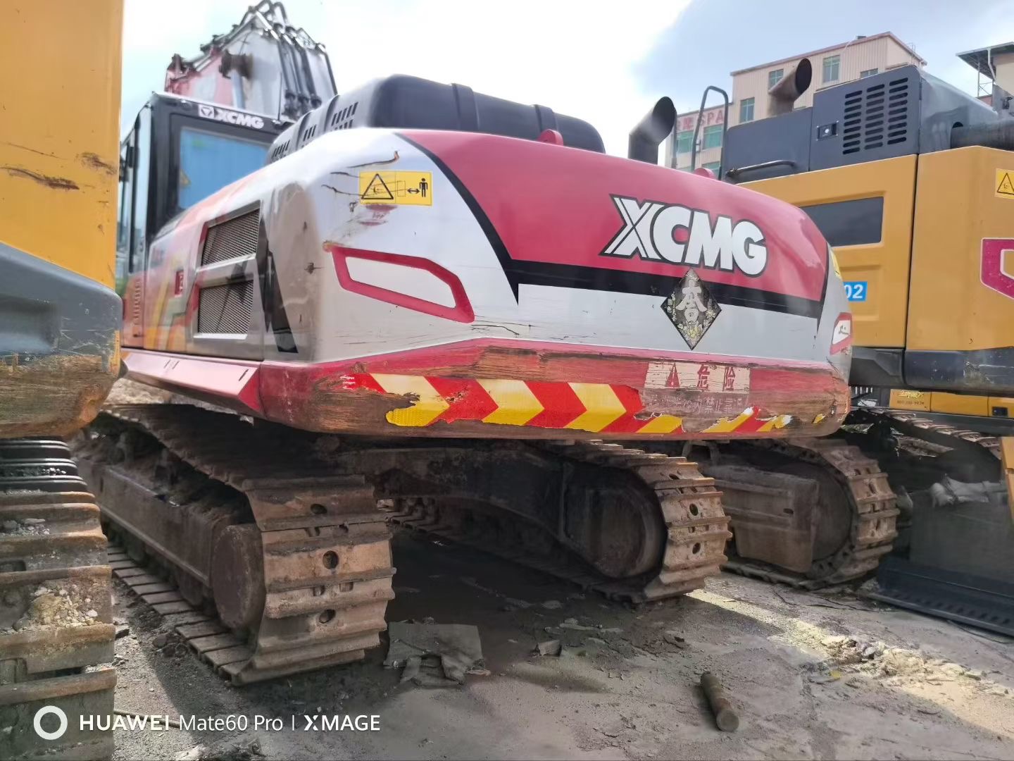 徐工XE380DK MAX履帶式挖掘機