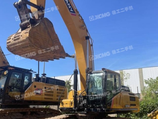 三一重工SY375履帶式挖掘機(jī)